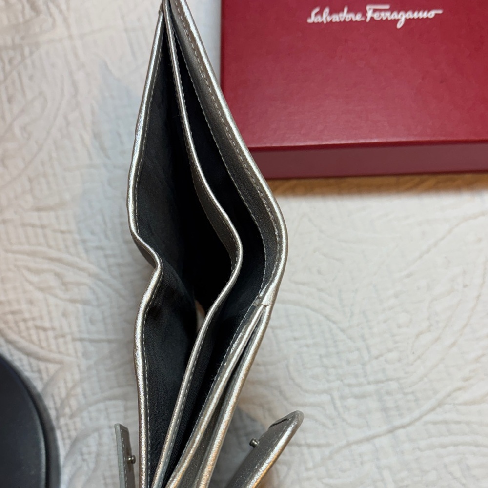 Salvatore Ferragamo Metallic Silver Wallet with Red Box! - Picture 11 of 16